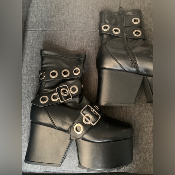Lamoda Y2K Dark Necessities Platform Boots 🖤 - Picture 3 of 4